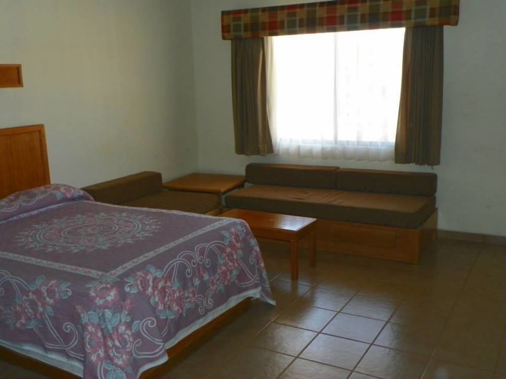 Maria Luisa Inn & Suites Juarez  エクステリア 写真