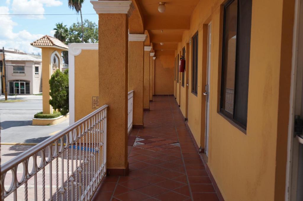 Maria Luisa Inn & Suites Juarez  エクステリア 写真