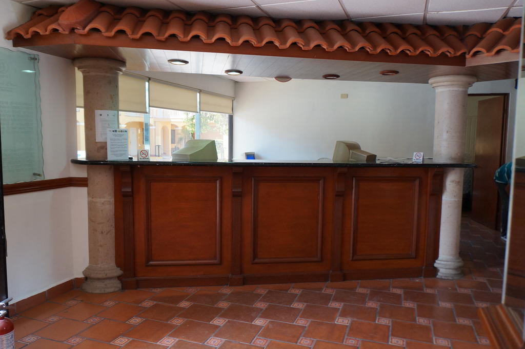 Maria Luisa Inn & Suites Juarez  エクステリア 写真