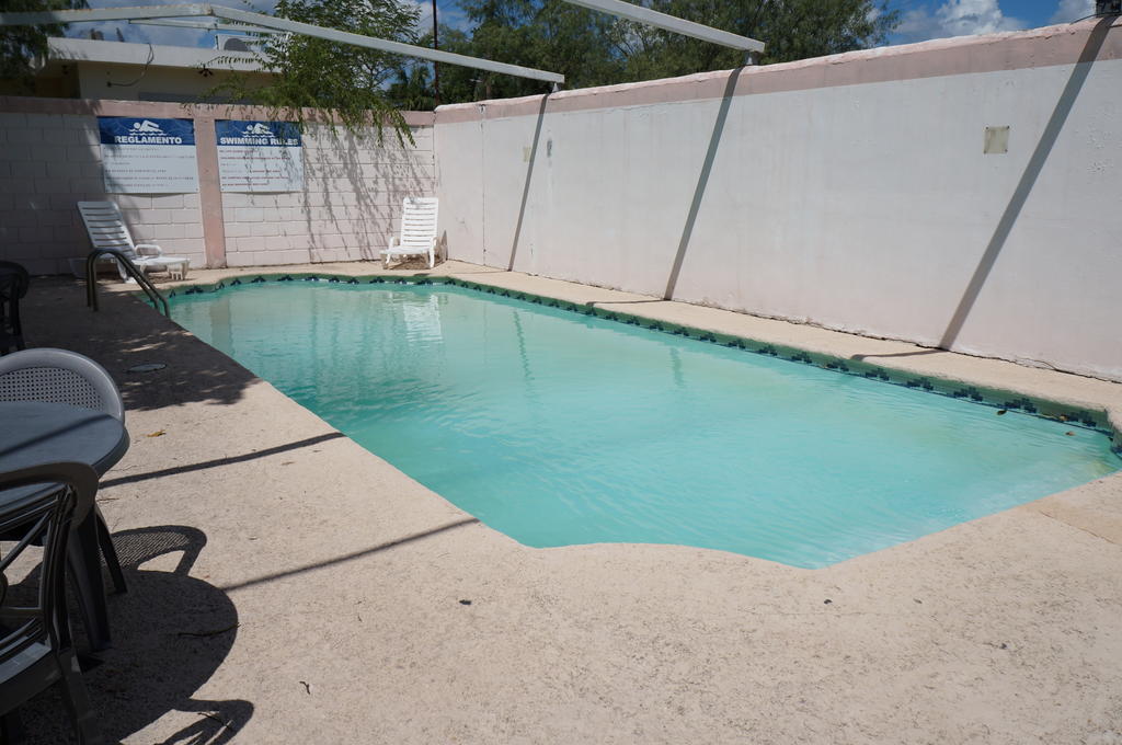 Maria Luisa Inn & Suites Juarez  エクステリア 写真