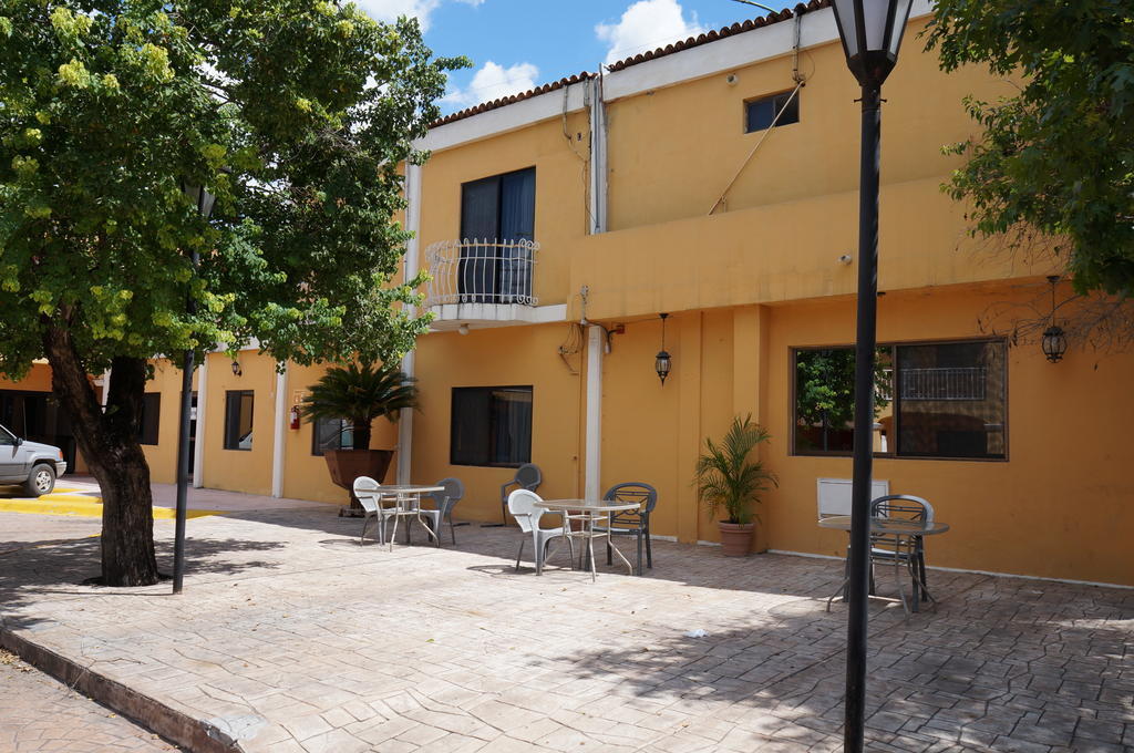 Maria Luisa Inn & Suites Juarez  エクステリア 写真